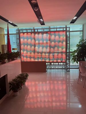 粘着性 柔軟性 フィルム LED ディスプレイ 粘着性 LED 透明性 フィルム スクリーン ガラス用
