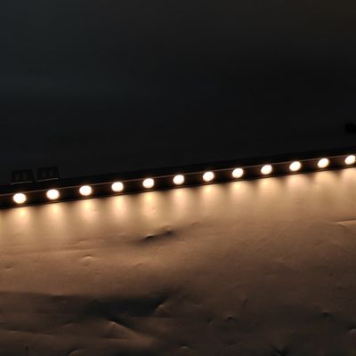 Outdoor Building Lighting 18W LED Wall Washer with Double-Angle Lens and 10*60 Beam Angle