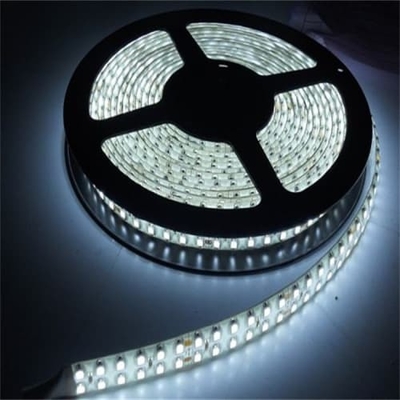 装飾に広く使用されている LED ストライプライト スマート 柔軟性のある室内 DV12V SMD5050 RGB LED ストライプライト 彩色のストライプライト 家具装飾用